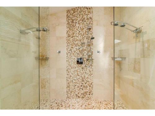 524 23 Avenue Sw, Calgary, AB - Indoor Photo Showing Bathroom