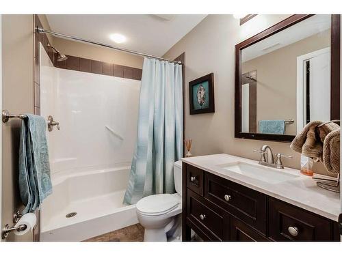 628 Windridge Road Sw, Airdrie, AB - Indoor Photo Showing Bathroom