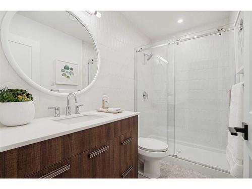 7320-1802 Mahogany Boulevard Se, Calgary, AB - Indoor Photo Showing Bathroom