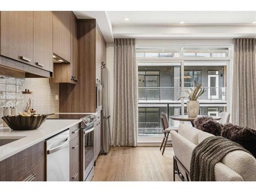 7320-1802 Mahogany Boulevard Se, Calgary, AB - Indoor Photo Showing Kitchen