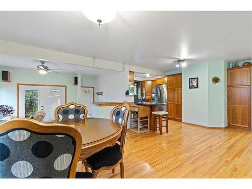 2707 40 Street Sw, Calgary, AB - Indoor Photo Showing Dining Room