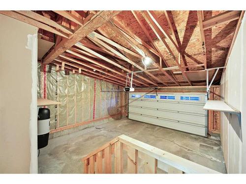 38 Discovery Heights Sw, Calgary, AB - Indoor Photo Showing Garage