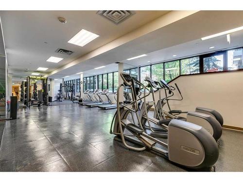 1818-222 Riverfront Avenue Sw, Calgary, AB - Indoor Photo Showing Gym Room