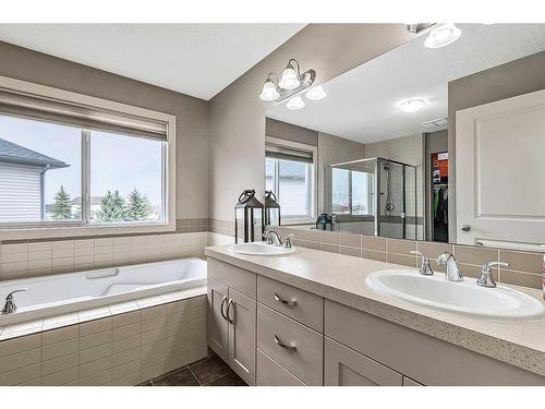 2098 High Country Rise Nw, High River, AB - Indoor Photo Showing Bathroom