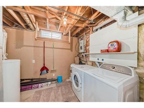 375 Falmere Road Ne, Calgary, AB - Indoor Photo Showing Laundry Room