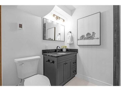 143 Canterville Road Sw, Calgary, AB - Indoor Photo Showing Bathroom