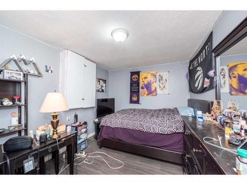 137 Tarington Court Ne, Calgary, AB - Indoor Photo Showing Bedroom
