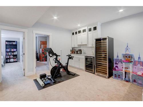 4331 19 Avenue Nw, Calgary, AB - Indoor Photo Showing Gym Room
