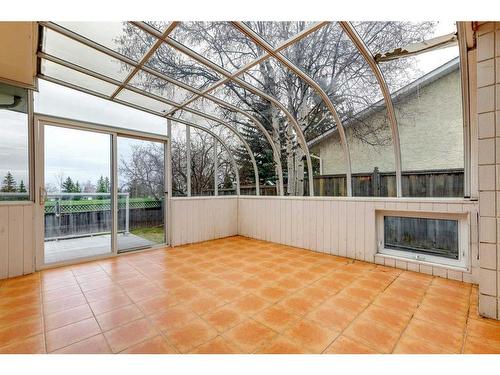 855 Cannell Road, Calgary, AB - 