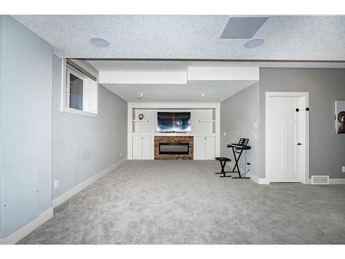 176 Kinniburgh Way, Chestermere, AB - Indoor