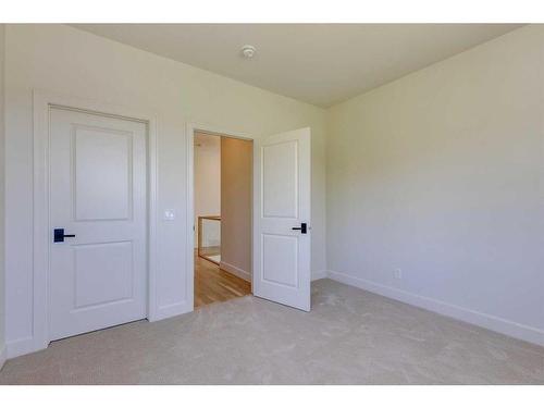 510 7 Street Ne, Calgary, AB - Indoor Photo Showing Other Room