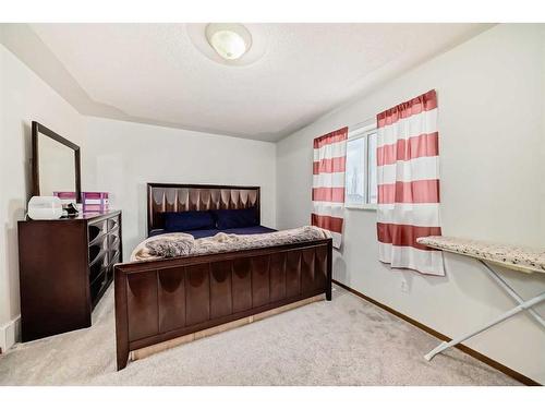 341 Martindale Boulevard Ne, Calgary, AB - Indoor Photo Showing Bedroom