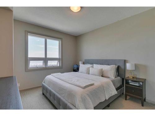 3004-210 15 Avenue Se, Calgary, AB - Indoor Photo Showing Bedroom