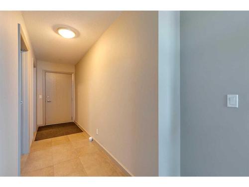3004-210 15 Avenue Se, Calgary, AB - Indoor Photo Showing Other Room