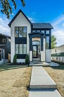 3304 3 Street NW Calgary, AB T2K 0Z5