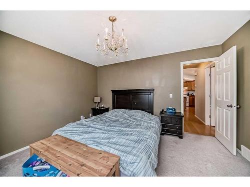 183 Covewood Circle Ne, Calgary, AB - Indoor Photo Showing Bedroom