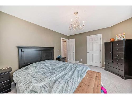 183 Covewood Circle Ne, Calgary, AB - Indoor Photo Showing Bedroom