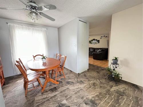 5116 8 Avenue Se, Calgary, AB - Indoor Photo Showing Dining Room