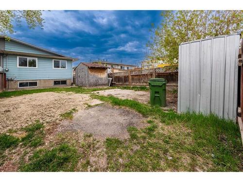 107 Dovertree Place Se, Calgary, AB - Outdoor
