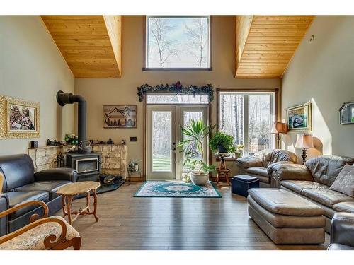 917 Sunhaven Way, Sunbreaker Cove, AB - Indoor Photo Showing Living Room With Fireplace
