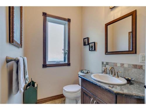 917 Sunhaven Way, Sunbreaker Cove, AB - Indoor Photo Showing Bathroom