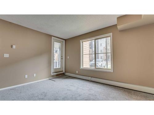 105-2715 12 Avenue Se, Calgary, AB - Indoor Photo Showing Other Room