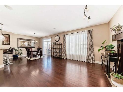 1589 Copperfield Boulevard Se, Calgary, AB - Indoor Photo Showing Living Room