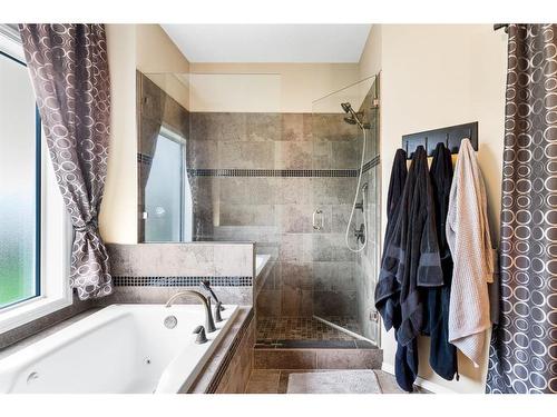 4805 54 Street, Olds, AB - Indoor Photo Showing Bathroom