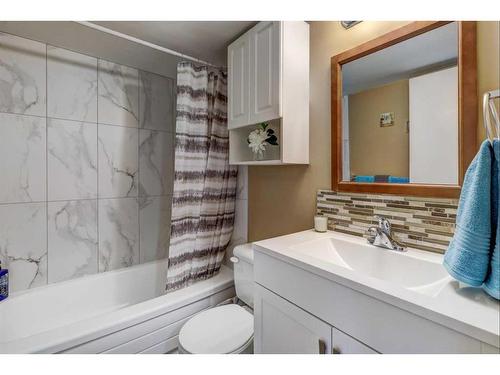 105-310 4 Avenue Ne, Calgary, AB - Indoor Photo Showing Bathroom