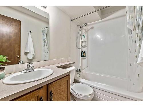 140 Sandarac Way Nw, Calgary, AB - Indoor Photo Showing Bathroom