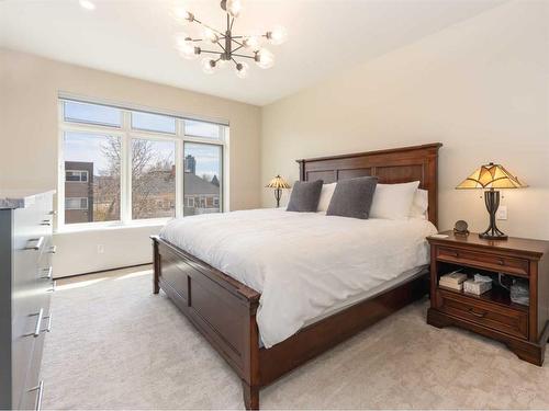 303-1407 Kensington Close Nw, Calgary, AB - Indoor Photo Showing Bedroom