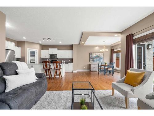 11751 Valley Ridge Boulevard Nw, Calgary, AB - Indoor Photo Showing Living Room