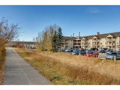 219-3000 Citadel Meadow Point Nw, Calgary, AB - Outdoor