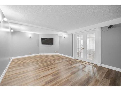 256 Sirocco Place, Calgary, AB - Indoor Photo Showing Other Room
