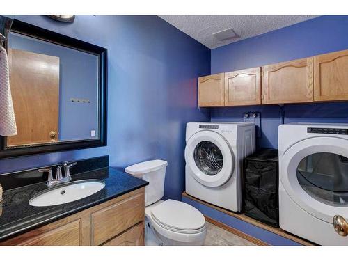 171 Riverbrook Way Se, Calgary, AB - Indoor Photo Showing Laundry Room