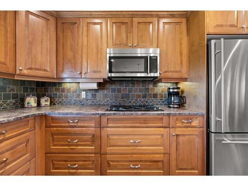 33550 Range Road 23, Rural Mountain View County, AB - Indoor Photo Showing Kitchen