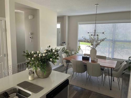 135 Masters Square Se, Calgary, AB - Indoor Photo Showing Dining Room