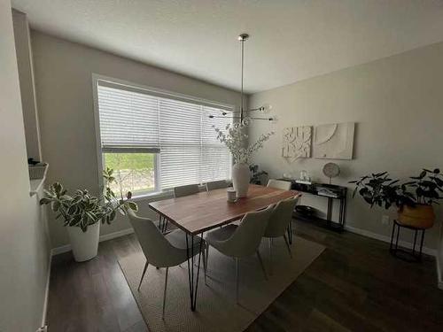 135 Masters Square Se, Calgary, AB - Indoor Photo Showing Dining Room
