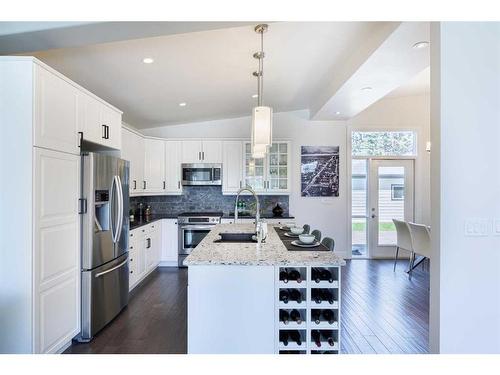 2416 58 Avenue Sw, Calgary, AB - Indoor Photo Showing Kitchen With Upgraded Kitchen