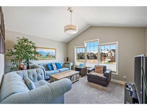 243 Aspen Acres Manor Sw, Calgary, AB - Indoor Photo Showing Living Room