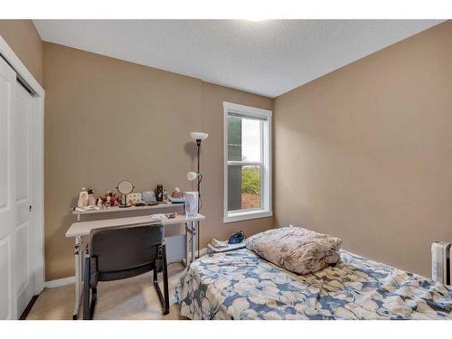 406-1740 9 Street Nw, Calgary, AB - Indoor Photo Showing Bedroom