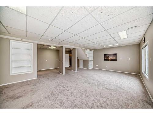 250 Somerside Green Sw, Calgary, AB - Indoor Photo Showing Other Room