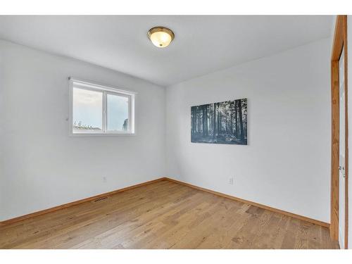 271 Coventry Court Ne, Calgary, AB - Indoor Photo Showing Other Room