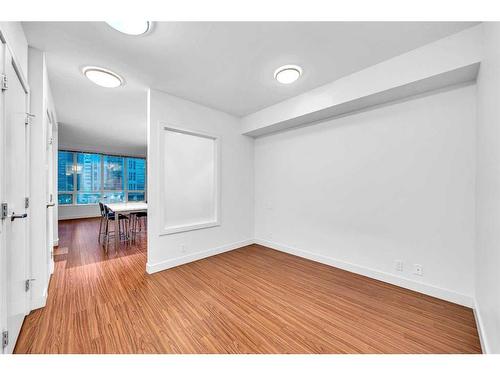 538-222 Riverfront Avenue Sw, Calgary, AB - Indoor Photo Showing Other Room