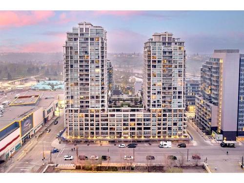 538-222 Riverfront Avenue Sw, Calgary, AB - Outdoor With Facade