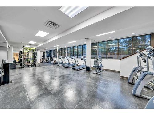 538-222 Riverfront Avenue Sw, Calgary, AB - Indoor Photo Showing Gym Room