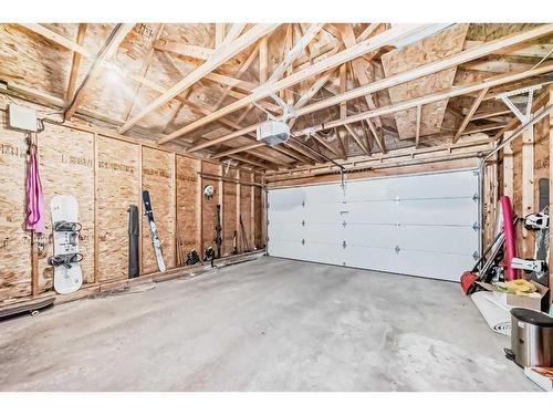 83 Somercrest Grove Sw, Calgary, AB - Indoor Photo Showing Garage