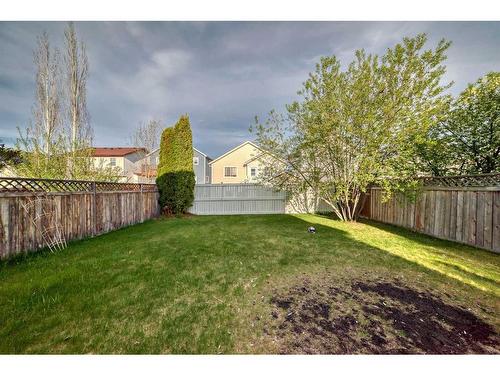 83 Somercrest Grove Sw, Calgary, AB - Outdoor With Backyard