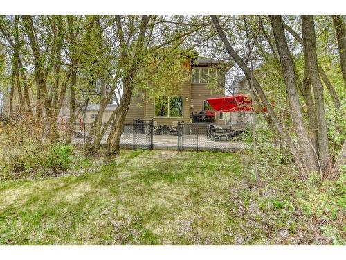 10 Mt Gibraltar Heights Se, Calgary, AB - Outdoor