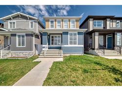 24 HOWSE Drive NW Calgary, AB T3P 0V4